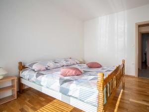 Fotografia z galérie ubytovania Apartment Suzy - SNJ139 by Interhome v destinácii Senj