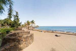 Zdjęcie z galerii obiektu Bastian Beach. Casa Cheah. Sea View w Costa Teguise