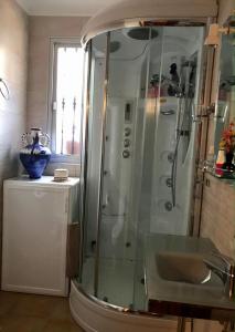 Koupelna v ubytování Casa Los Molineros + 16 fotografií