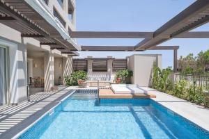 The swimming pool at or close to Steigenberger Resort Ras Soma