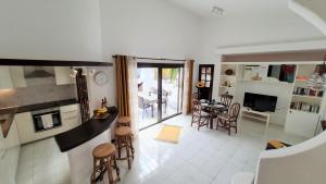 Kuchnia lub aneks kuchenny w obiekcie Casa EL JARDIN