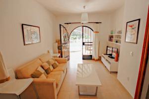 Posedenie v ubytovaní Sola - pretty holiday property with garden and private pool in Benissa