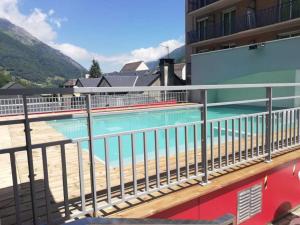 Piscine de l'établissement Appartement privé dans résidence Balnéo Aladin ou située à proximité