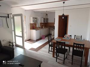 Cucina o angolo cottura di Apartmány Zaječák