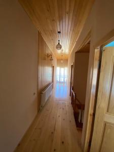 Foto dalla galleria di Manana Japaridze's Guesthouse a Mestia