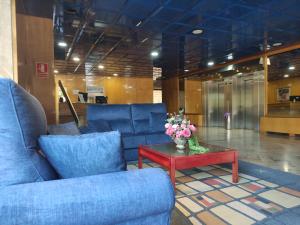 A seating area at Hotel Ébora by Vivere Stays