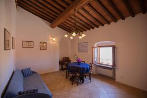 Posezení v ubytování Appartamento Il Faro 2 - HelloElba + 35 fotografií