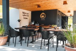Restaurace v ubytování Nesting Resort - Homestead SONČNI RAJ