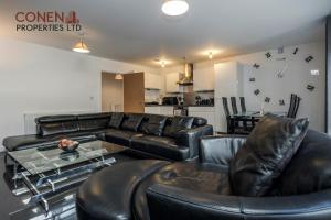 Et opholdsområde på CONEN Image Two Apartment