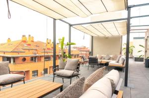 A seating area at Valencia Luxury - Sea Port II
