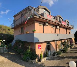 Budova, kde se bed and breakfast nachází