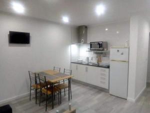 Kuchyň nebo kuchyňský kout v ubytování Impeccable 1 Bed Villa in Ribeira Grande