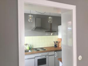 Köök või kööginurk majutusasutuses Ferienwohnung Kliniknähe mit Blick ins Grüne