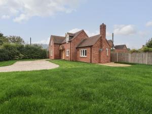 Gallery image of Oakdene in Stratford-upon-Avon