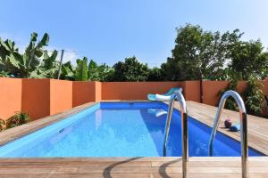 Bazén v ubytovaní Arucas Pool & Relax by VillaGranCanaria alebo v jeho blízkosti