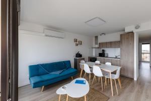 Kuchyň nebo kuchyňský kout v ubytování Ombeline