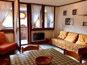 Χώρος καθιστικού στο DES ALPES 24 APARTMENT