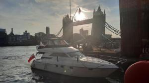倫敦的住宿－Yacht -Central London St Kats Dock Tower Bridge，相簿中的一張相片