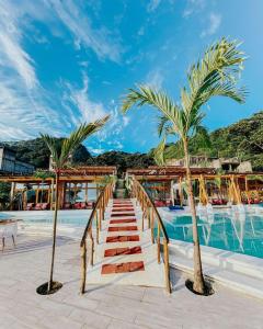 The swimming pool at or close to Sababa Resort