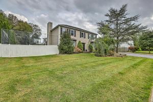 Photo de la galerie de l'établissement Jersey Home with Private In-Ground Pool and Hot Tub!, 