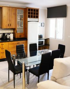 Kuchnia lub aneks kuchenny w obiekcie Azul añil EL PATIO Casa rural en Alameda