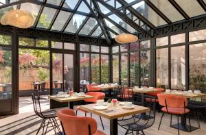Restaurace v ubytování Hôtel des Ducs