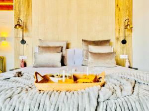Posteľ alebo postele v izbe v ubytovaní Canaryislandshost l The Sky Suites