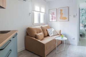 Część wypoczynkowa w obiekcie Madrid Comfort Suites