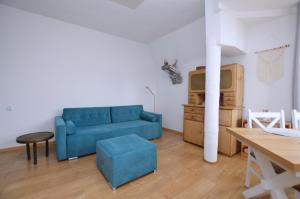 Część wypoczynkowa w obiekcie Piękny Apartament 3city z Balkonem w Centrum Sopotu by Noclegi Renters