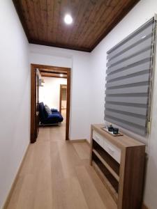 A bed or beds in a room at Spacious Apartment