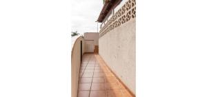 Fotografia z galérie ubytovania Casa Krisma, Fabulous Modern Spacious 2 bedrooms apartment, Remote Work, Fast WIFI, Parking and AC v destinácii Adeje