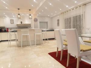 Fotografia z galérie ubytovania De Luxe Villa v destinácii La Nucía