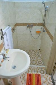 Ένα μπάνιο στο Bluestar Appartement 3, centre de Grand Baie