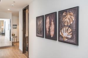 Fotografie z fotogalerie ubytování Luton Vacation Homes - Luxury & High floor 2BR , Jumeirah Living Marina Gate 3 - 48AB07 v Dubaji