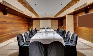 Konferenční prostory v ubytování The Fern Residency Hubballi