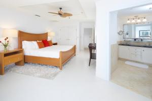Gallery image of Beach Front Residence 108 located at The Ritz-Carlton in Upper Land