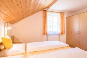 Kuglerhof Apt 1客房内的一张或多张床位