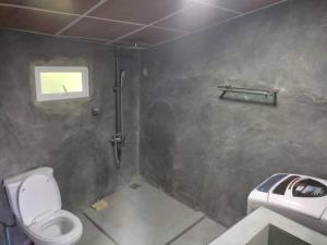 Kandy Penhouse tesisinde bir banyo