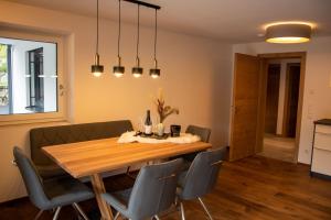 Fotografia z galérie ubytovania Das Neue Sonnberg Living, SKI IN-SKI OUT v destinácii Brixen im Thale + 37 fotografií