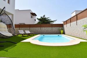 Bazén v ubytování Tilley. Private Villa nebo v jeho okolí