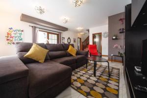 TV a/nebo společenská místnost v ubytování Tilley. Private Villa