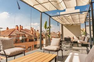 A seating area at Valencia Luxury - Sea Port II