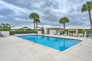 The swimming pool at or close to Charming Sebring Villa with Lanai and Gas Grill!