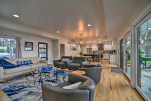 Gallery image of Fenton Home with Patio and All Sports Lake Access in Fenton