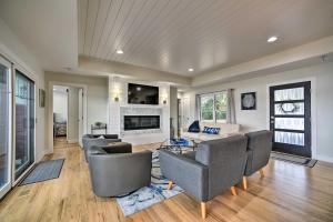 Gallery image of Fenton Home with Patio and All Sports Lake Access in Fenton