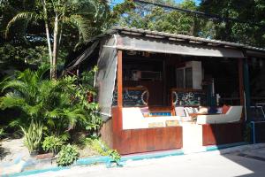 Gallery image of Sundaze Samet - Bar & Hostel in Ko Samed