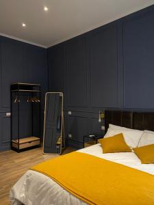 A bed or beds in a room at Allegra Suites Még 8 kép