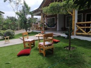 Zahrada ubytování LA CASA MANGLAR Cabañas + 18 fotografií
