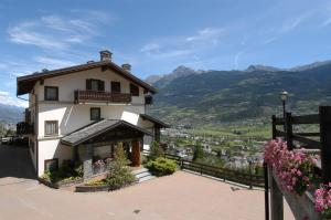 Afbeelding uit fotogalerij van Hotel Panoramique in Aosta