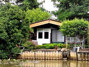 Zahrada ubytování Rent & Relax: De steiger